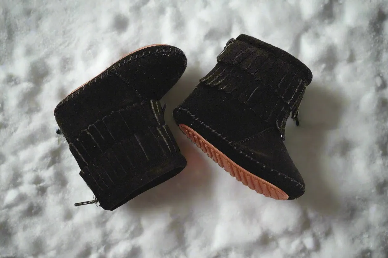 Black Cozy Boot