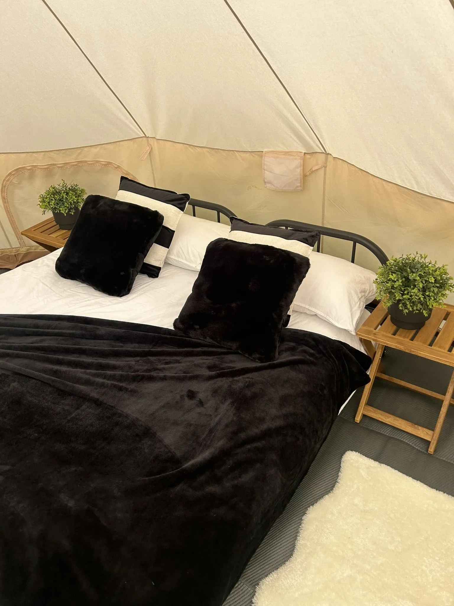 Ultra-Comfort Camping Bed: Lightweight Foldable Frame with Luxury Mattress & Memory Foam Topper