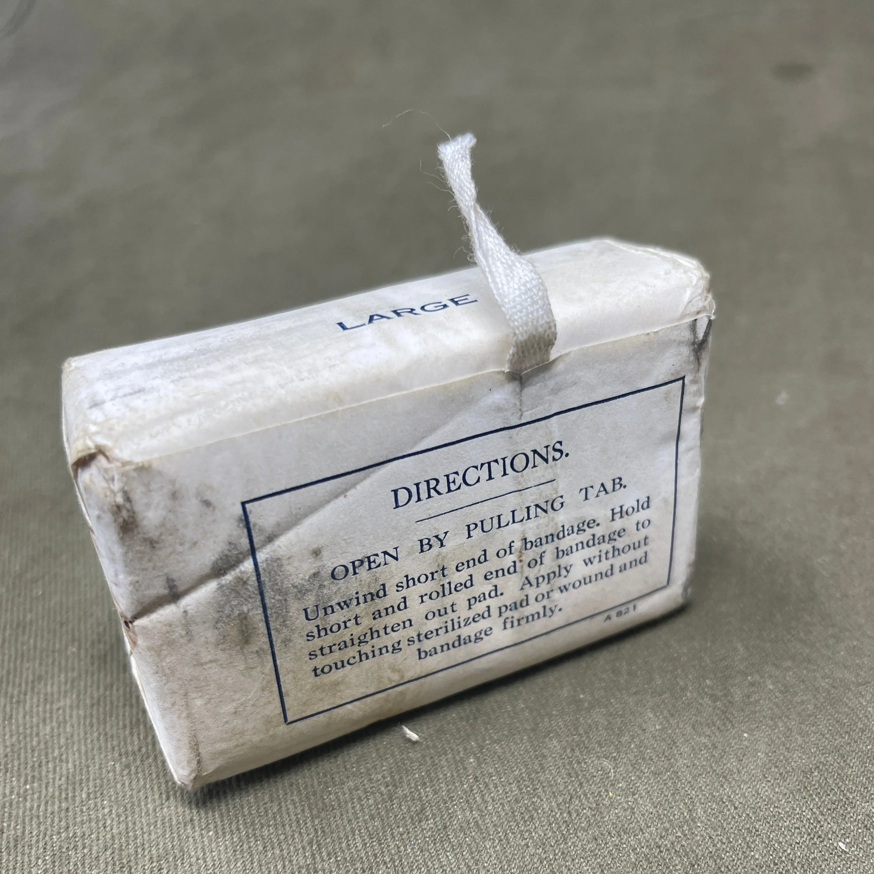 WW2 B.P.C No 15 Large Plain Wound Dressing